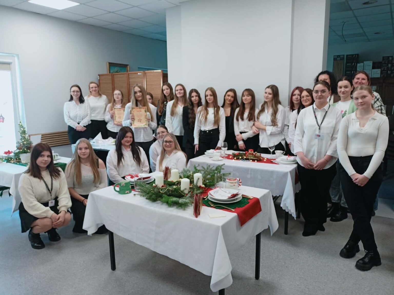 Szkolny Konkurs Nakrywania Stołów Świątecznych